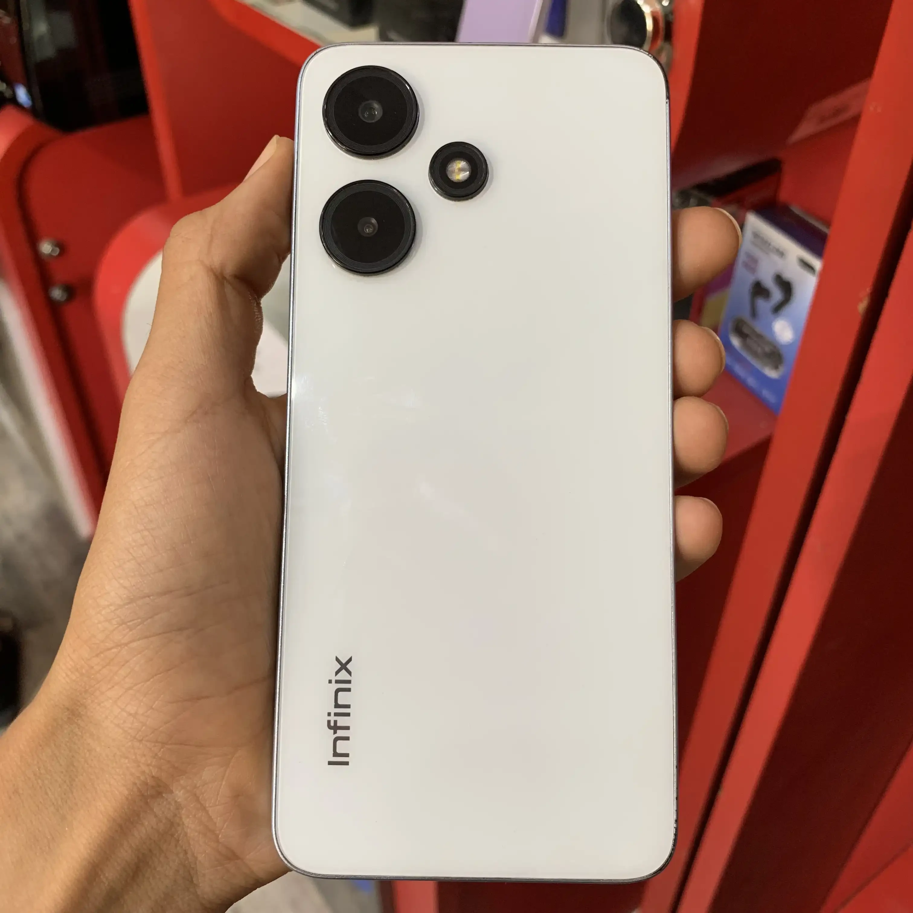 INFINIX HOT 30i 4 Go / 128 Go